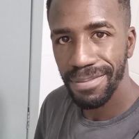 Jogador morre durante partida de futebol