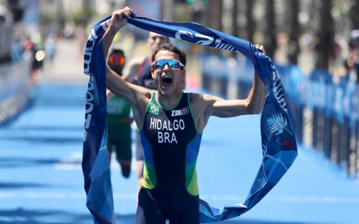 Triathlon and wrestling guarantee gold medals in Brazil at the Pan