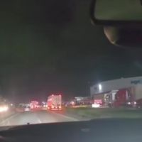 Caminhão atropela e mata homem que tentava atravessar a BR 470